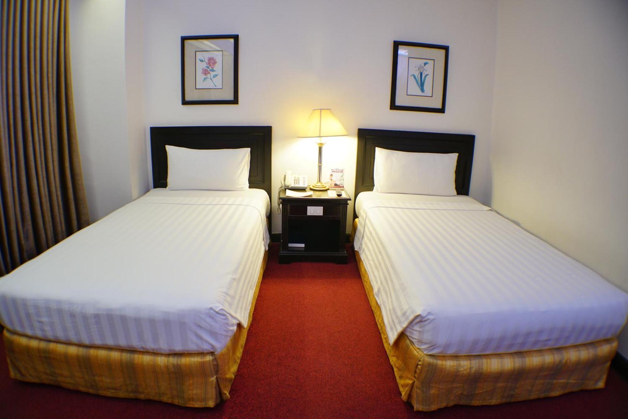 Bayview Park Hotel Manille Extérieur photo